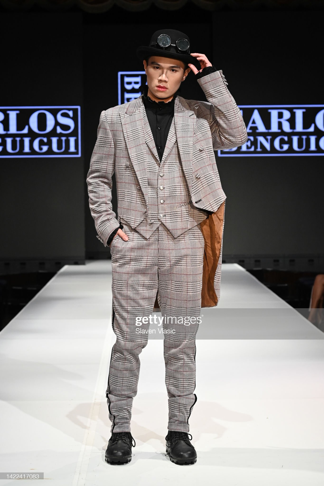 Traje 3 Piezas –