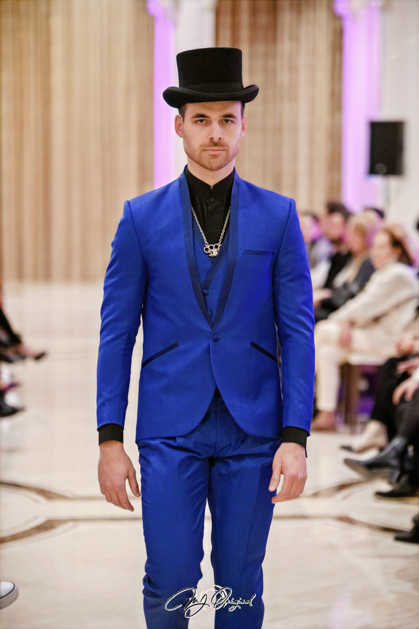 Traje 3 piezas $699
